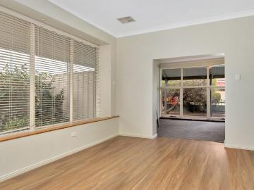 58 Adelaide Road