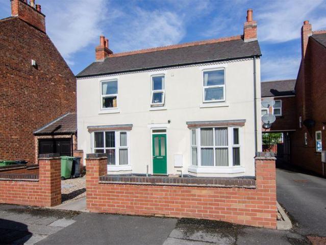 58 Ashtree Road, Walsall WS3 1 bed apartment to rent £775 pcm £179 pw