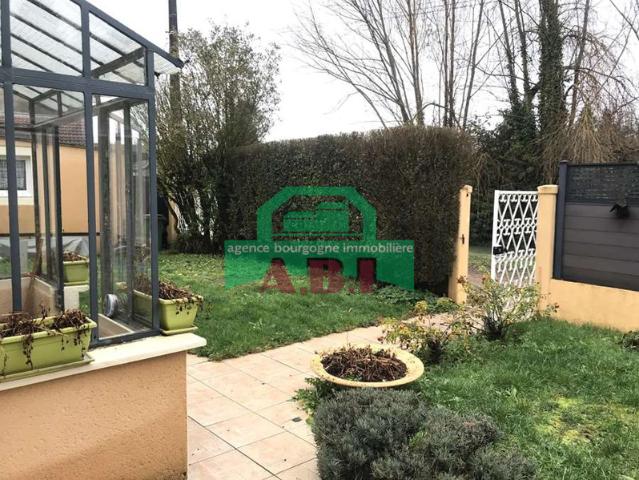 58, Charmante maison de campagne habitable de suite avec pos