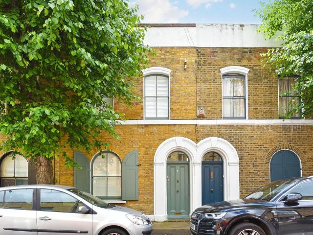 58 Cyprus Street, London, E2 0NN, United Kingdom | 4 bed townhouse for rent #126195402 | Rentberry
