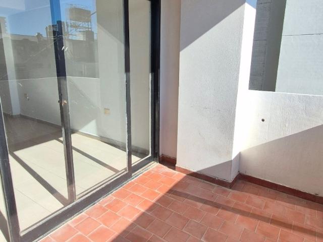 58 e/ 1 y 2 – Depto 1 dorm c/ cochera