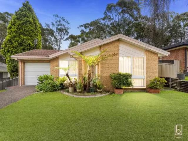 58 Gavin Way, LAKE HAVEN House for rent Listed by Sophie Gree.