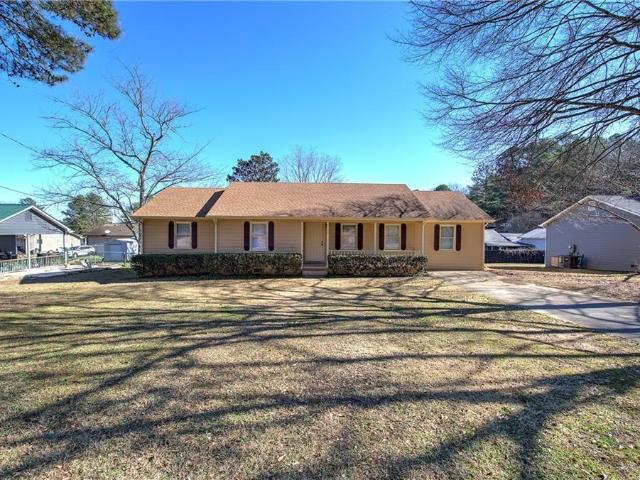 58 Habersham Circle NE