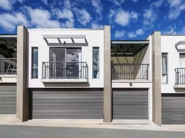 Gungahlin, Yass Valley, Victoria - Balcony