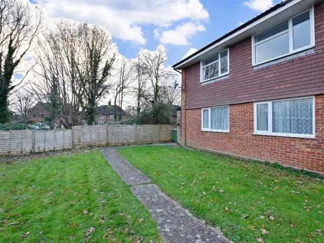 58 Markfield, Bognor Regis, West Sussex PO22, 2 bed flat to rent, £1,150 pcm | PrimeLocation