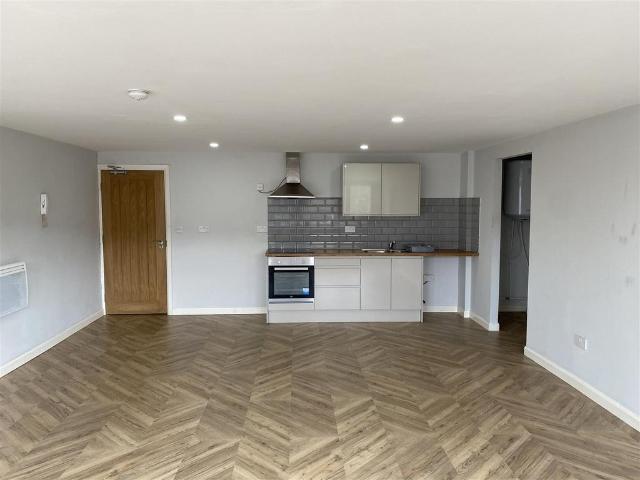 58 Melbourne Street, Stalybridge SK15 1 bed flat to rent £725 pcm £167 pw