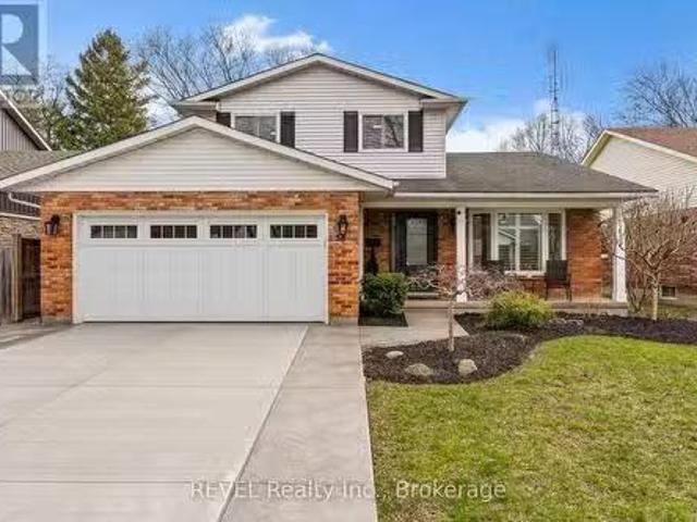 58 October Drive, St. Catharines 437 Lakeshore, ON, L2N 6J.