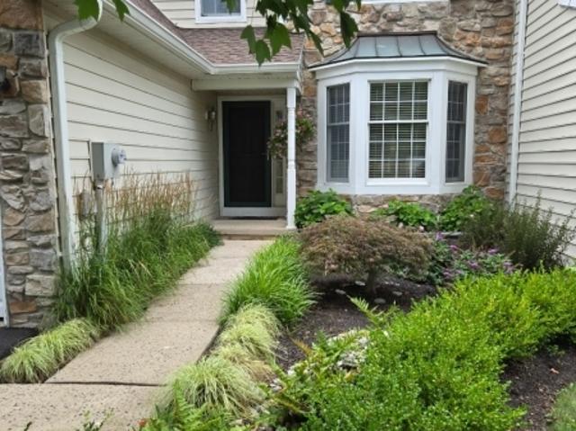 58 Patriot Hill Dr