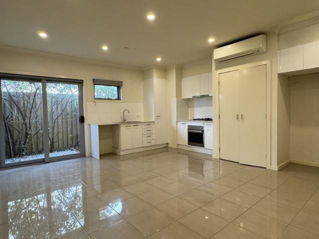 5/8 Podmore Street, Dandenong