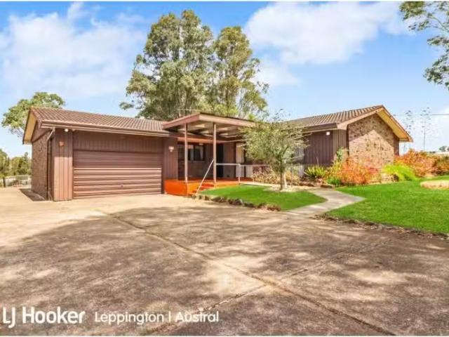 58 Riley Road, LEPPINGTON House for rent Listed by Trinity Bo.