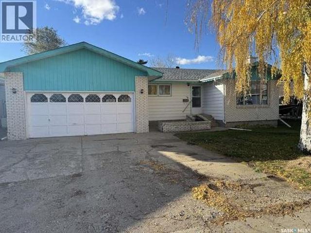 58 Stewart Crescent, Yorkton, SK, S3N 3J5 house for sale | Listing ID SK021736 | Royal LePage