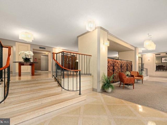 5904 Mt Eagle Dr, Unit 510, Alexandria, VA 22303 | MLS #VAFX2289