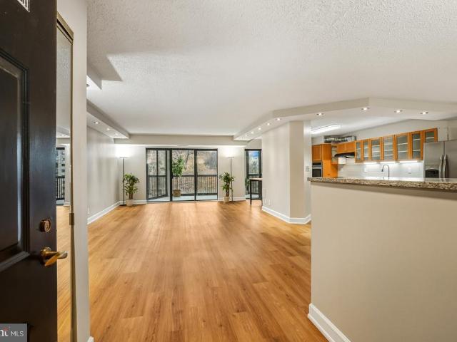 5904 Mount Eagle Drive # 601