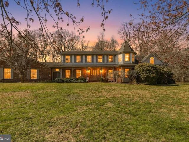 5905 Kim Court