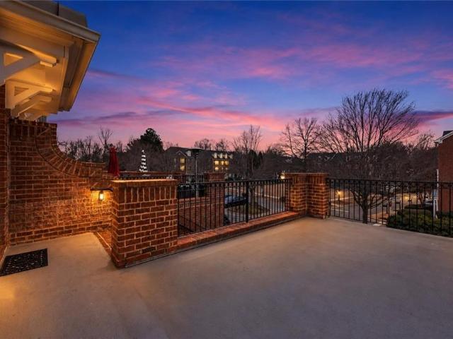 5905 Waters Edge Trail