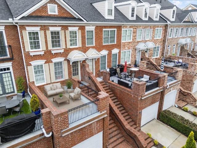 5905 Waters Edge Trail