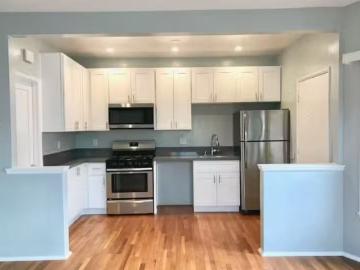 59079159 2018 Front St