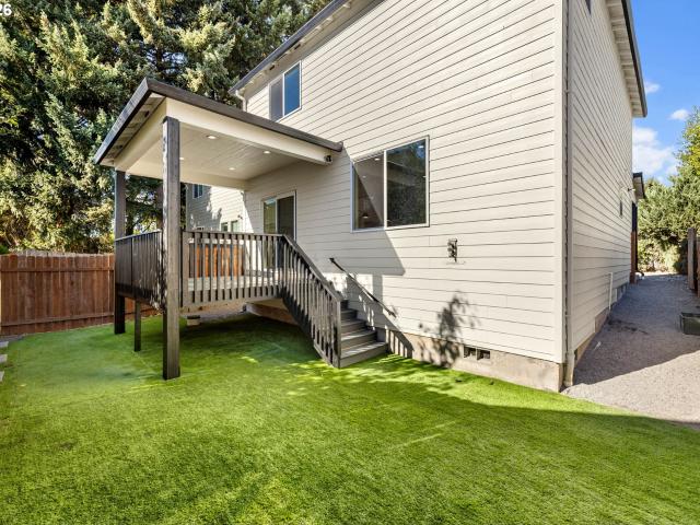 5909 NE 56TH CIR