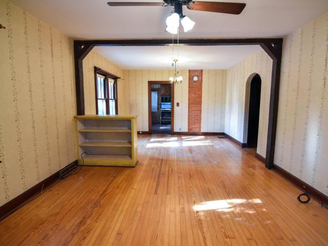 5900 Newburgh Road