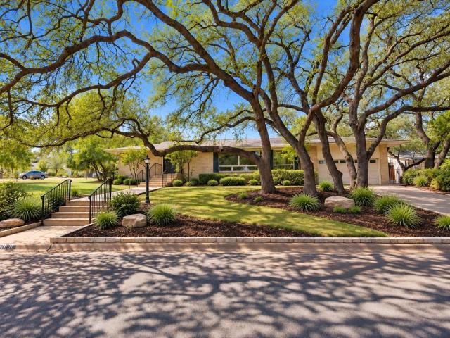 5900 Overlook Dr