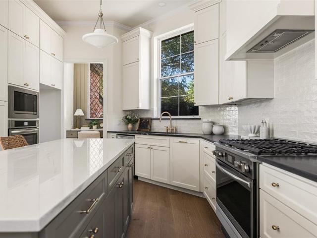 5901 Glen Heather Drive