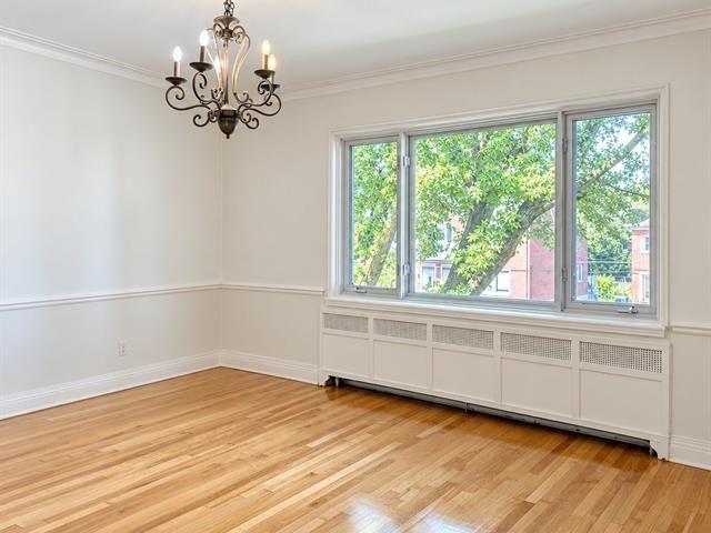 5902 Av. MacDonald