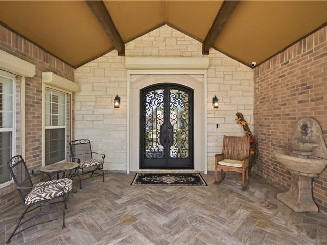 5902 Woodmere Drive
