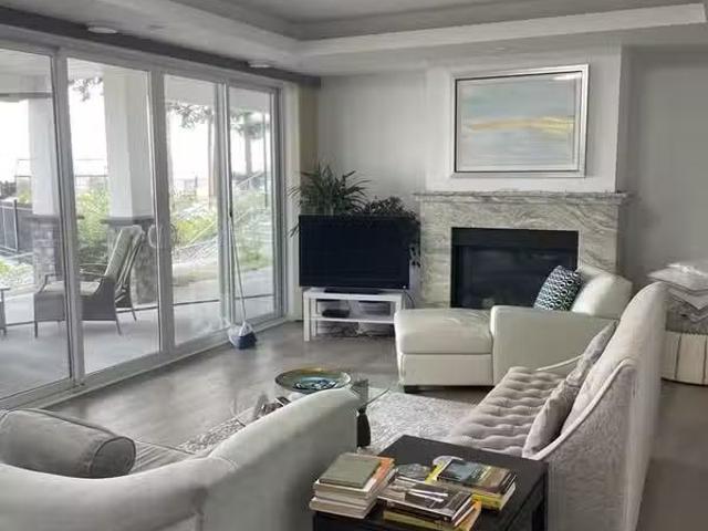 59031304 2626 Lakeview Road