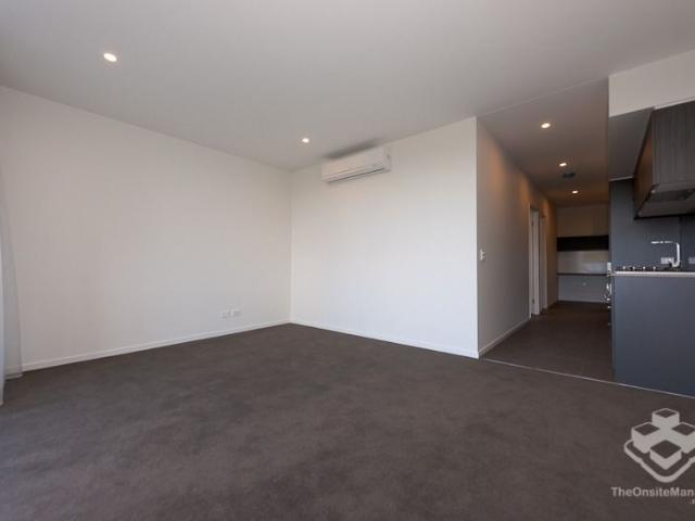 $590 1B1B UNFURNISHED + 1 Car park / Rent increase to $650 the 02/04/27