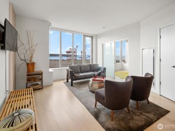 590 1st Ave S, Unit 901, Seattle, WA 98104 | MLS #2519