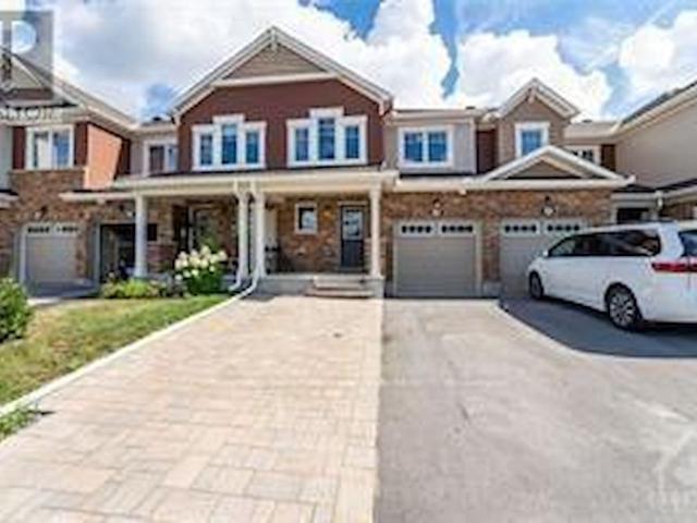 590 Roundleaf Way Ottawa, ON K2V0K3