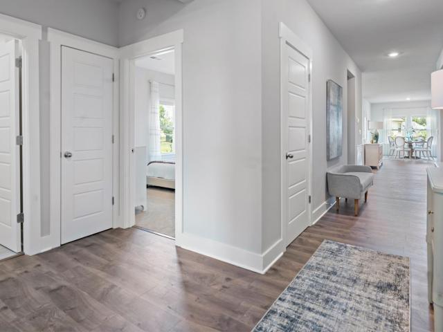 590 riverdale dr