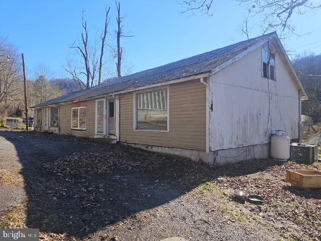 5910 Dry Fork Road
