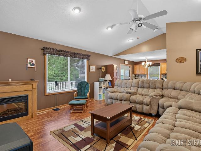 5911 Frostline Drive