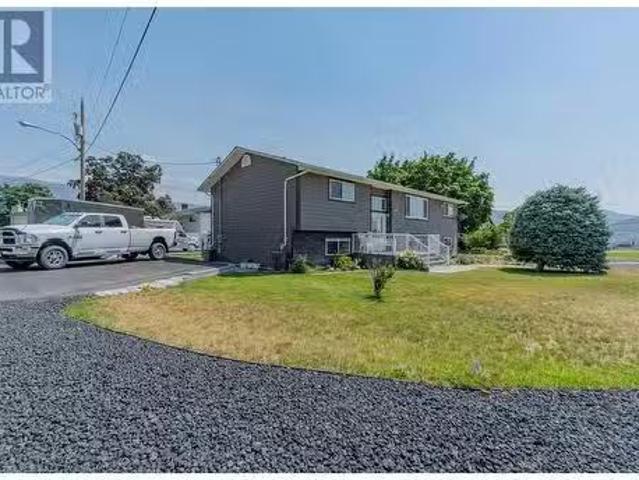 5913 Dividend Street, Oliver, BC, V0H 1T6 house for sale Li.