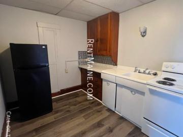 591 Main St, 1 bed, 1 full bath