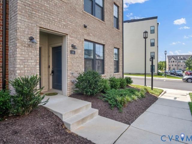 591 Weaver Brook Walk A