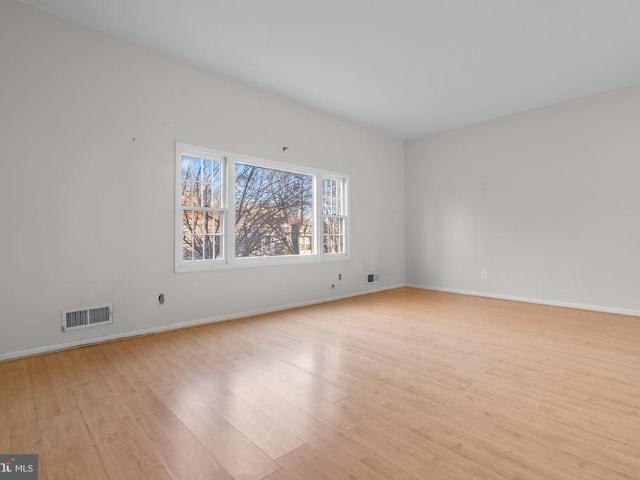 5927 Bayshire Road # 115