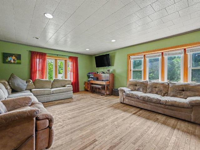 59293 Roberts Road
