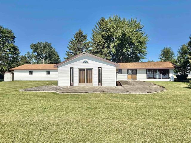 5920 Avalon Dr, Pinconning, MI
