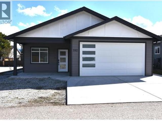 592 Nighthawk Avenue, Vernon, BC, V1H 2A1 house for sale | Listing ID 10374 | Royal LePage