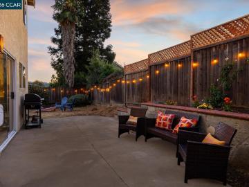 592 Ross Cir, Martinez, CA 94553 | MLS #41133