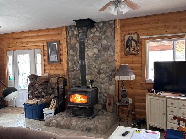 5935 Greenleaf Lane