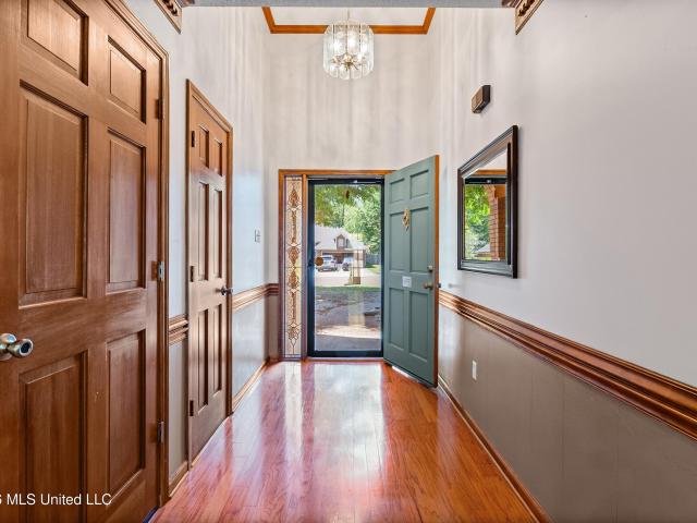 5944 Southbend Lane