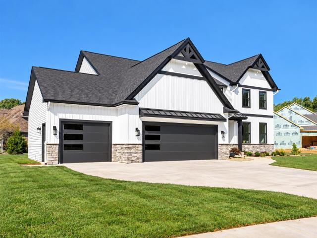 5940 Blue Jay Drive