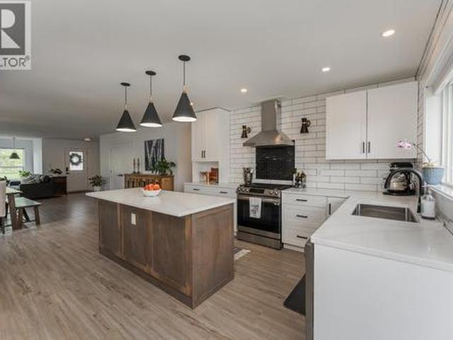 5940 Kovachich Drive, Prince George, BC, V2N 6S9 house for sale | Listing ID R3169 | Royal LePage
