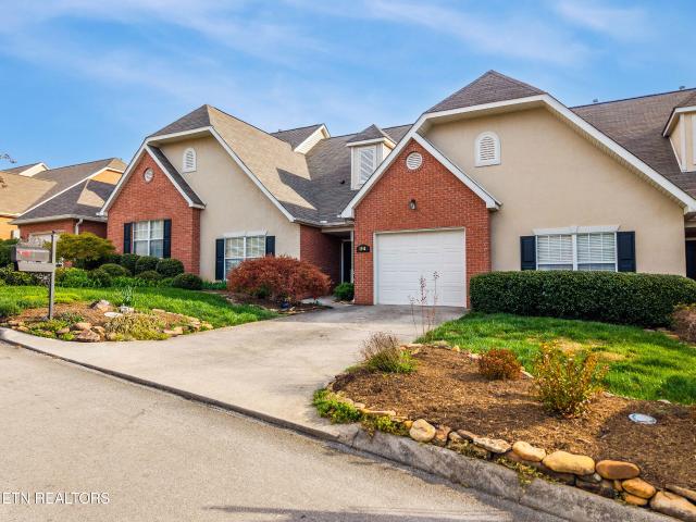 5940 Round Hill Lane