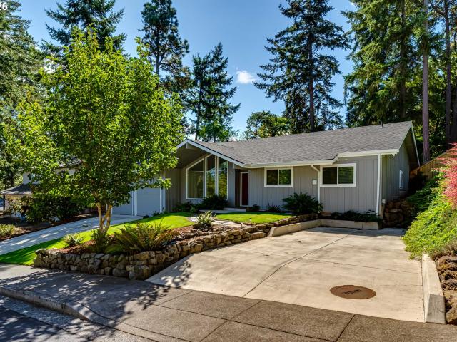 594 empress ave