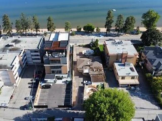 594 Lakeshore Drive, Penticton, BC, V2A 1B9 house for sale | Listing ID 10373 | Royal LePage