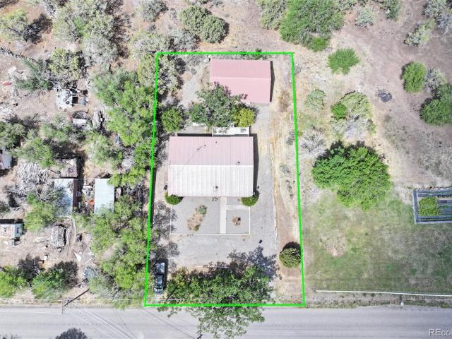 594 NW 9th Street